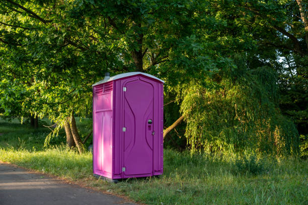 Best Temporary restroom rental  in Weyauwega, WI